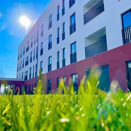 Cosy 2Br Apartment Near Tirana Airport - Self Check-In 24Hr Bagian luar foto