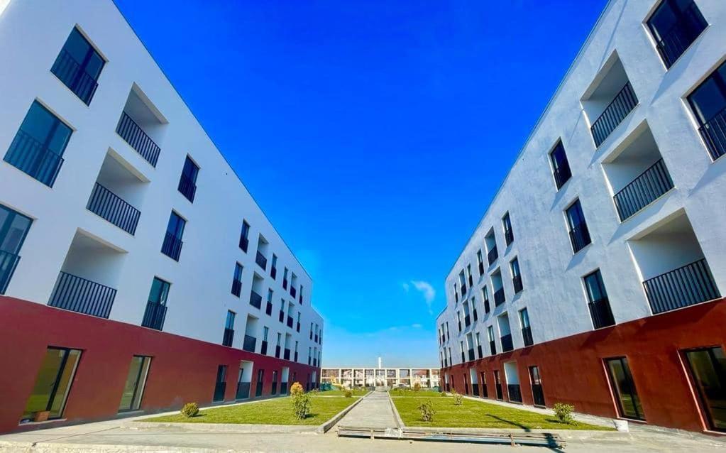 Cosy 2Br Apartment Near Tirana Airport - Self Check-In 24Hr Bagian luar foto